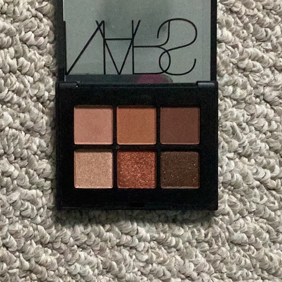 Nars - Copper Eyeshadow Palette. - Picture 2 of 3